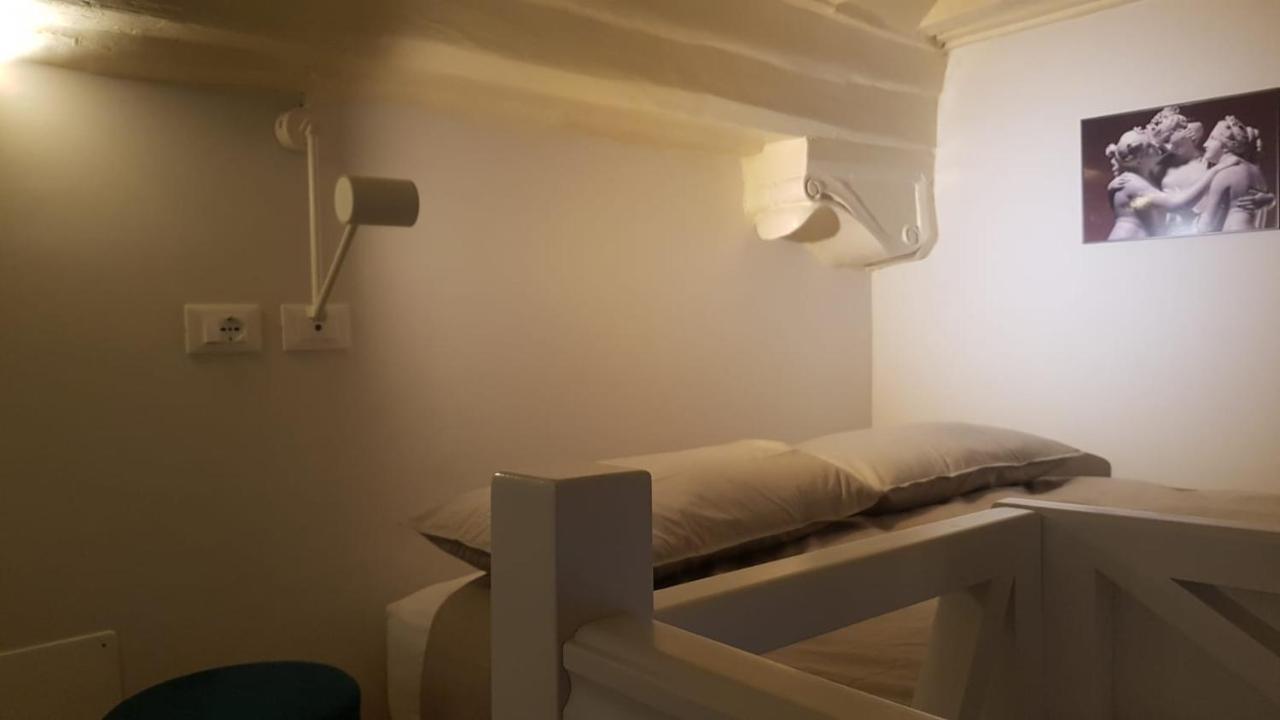 Domus Lupae -Live In The Heart Of Rome Apartment ภายนอก รูปภาพ